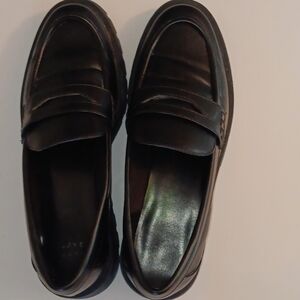 A. new day black platform loafers, Size: US9.5